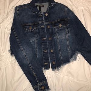 Cropped denim jacket